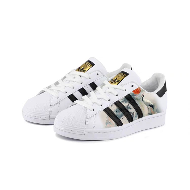Adidas Originals SUPERSTAR Low top Skateboard Shoes Unisex White Black купить в интернет-магазине Yoocart с быстрой доставкой по России.