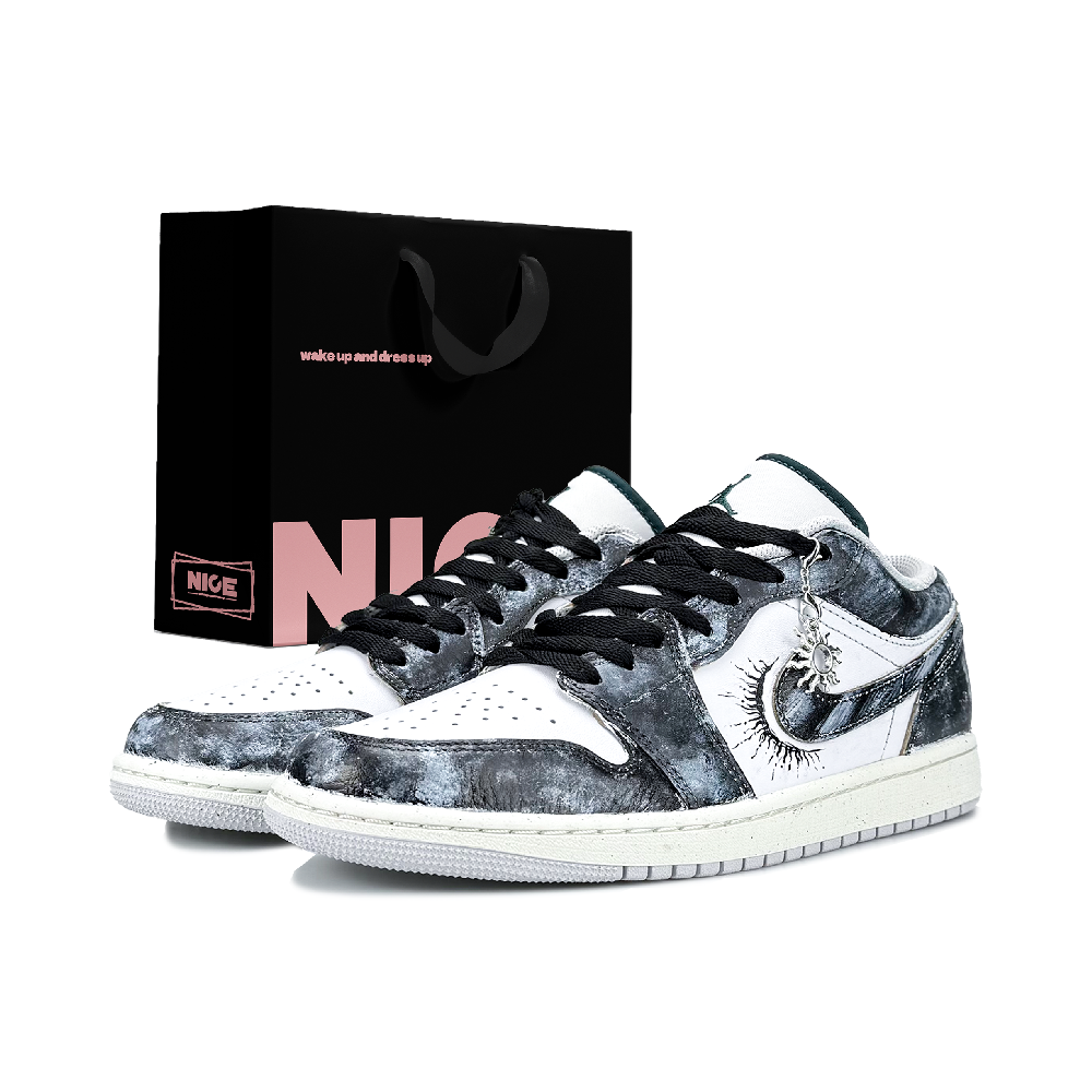 Jordan Air Jordan 1 Abrasion Resistant Low Top Vintage Basketball Shoes Unisex Black White