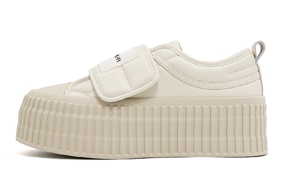 EBLAN Lightweight Coverage Low-Top Casual Shoes Women's Beige