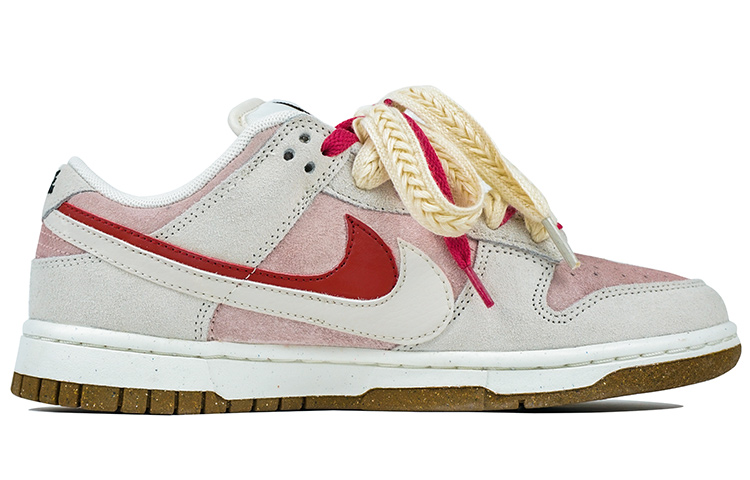 Nike Dunk Low Se K999 Low Top Skateboard Shoes Women's Gray White Pink купить в интернет-магазине Yoocart с быстрой доставкой по России.