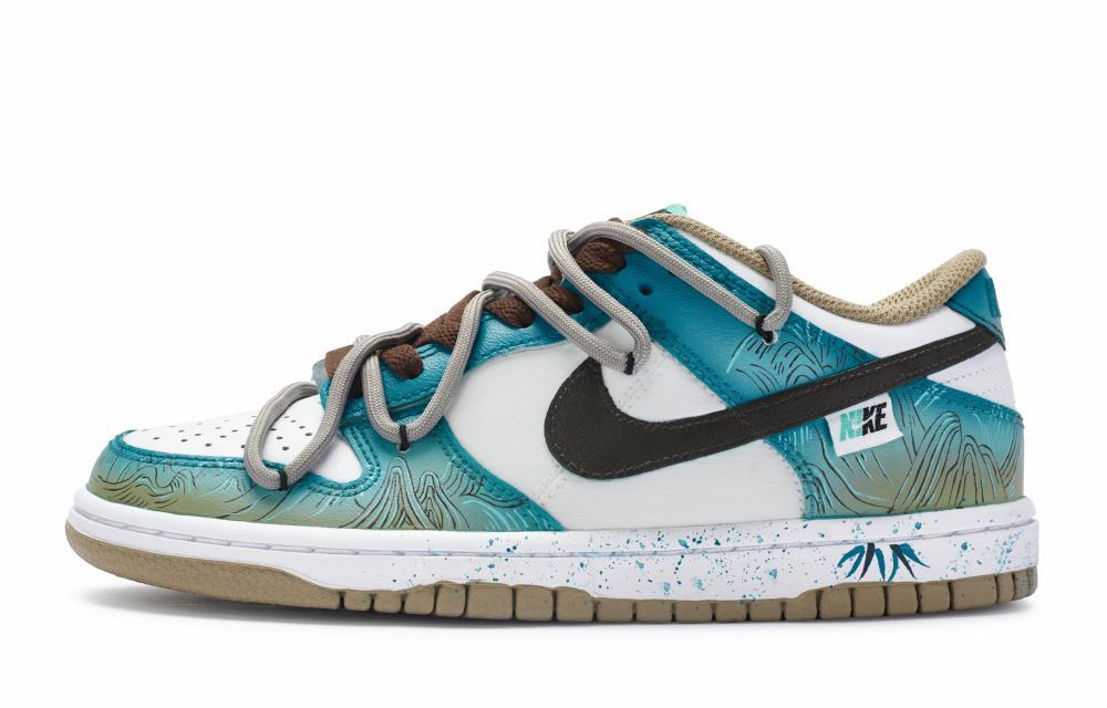 Nike Dunk Skateboard Shoes Women's Low-Top White