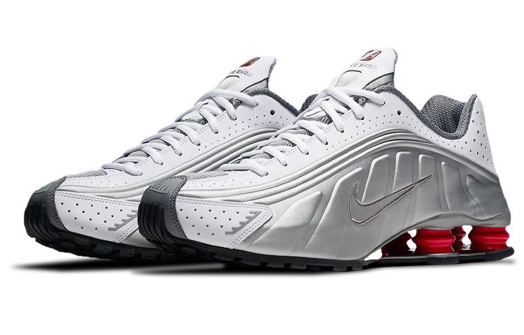Nike Shox R4 Metallic Silver Comet Red 2018