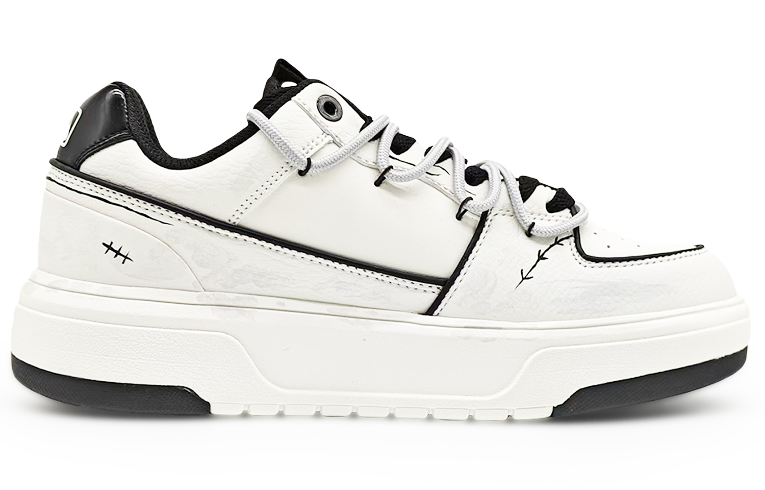 MLB Chunky Liner Wear Resistant Height Increasing Slip Resistant Low Top Skateboard Shoes Unisex Black White
