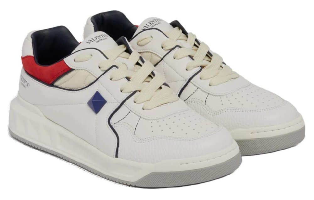 Valentino Garavani One Stud Lace Up Sneakers