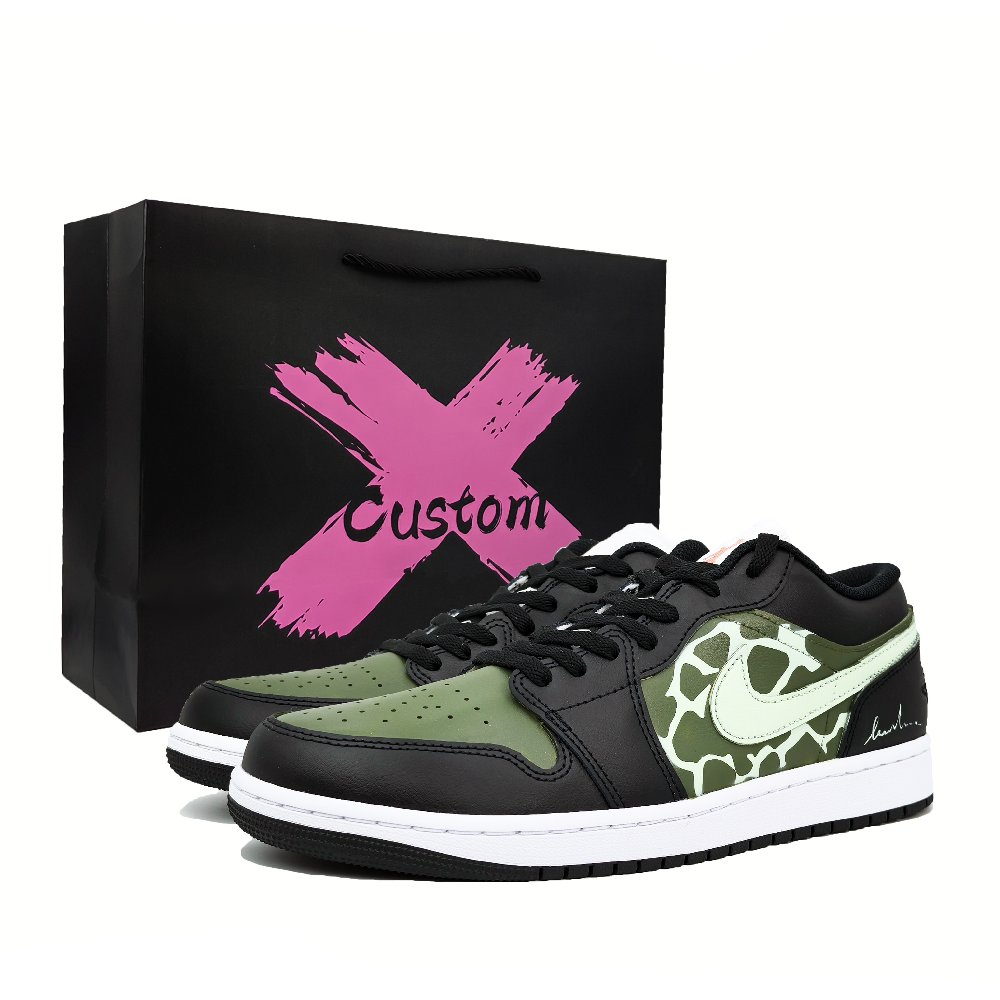 Jordan Air Jordan 1 Abrasion Resistant Low Top Vintage Basketball Shoes Men's Black Green