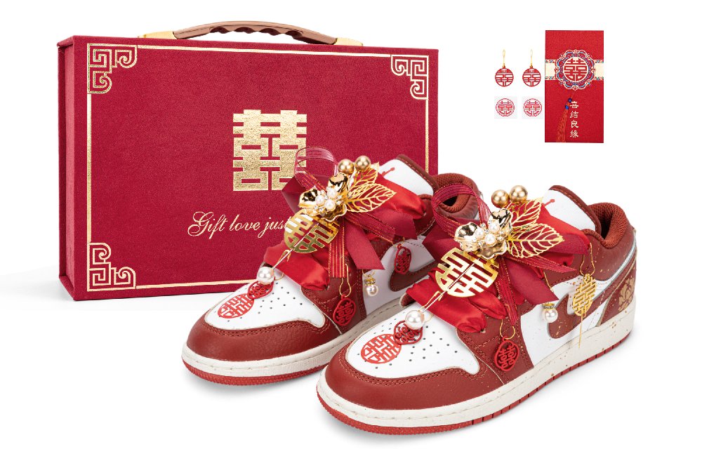 Jordan Air Jordan 1 Low Top Vintage Basketball Shoes Unisex, Gold And Red