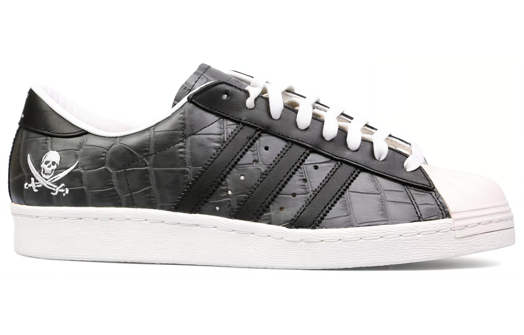 Adidas Superstar 80s Neighborhood купить в интернет-магазине Yoocart с быстрой доставкой по России.