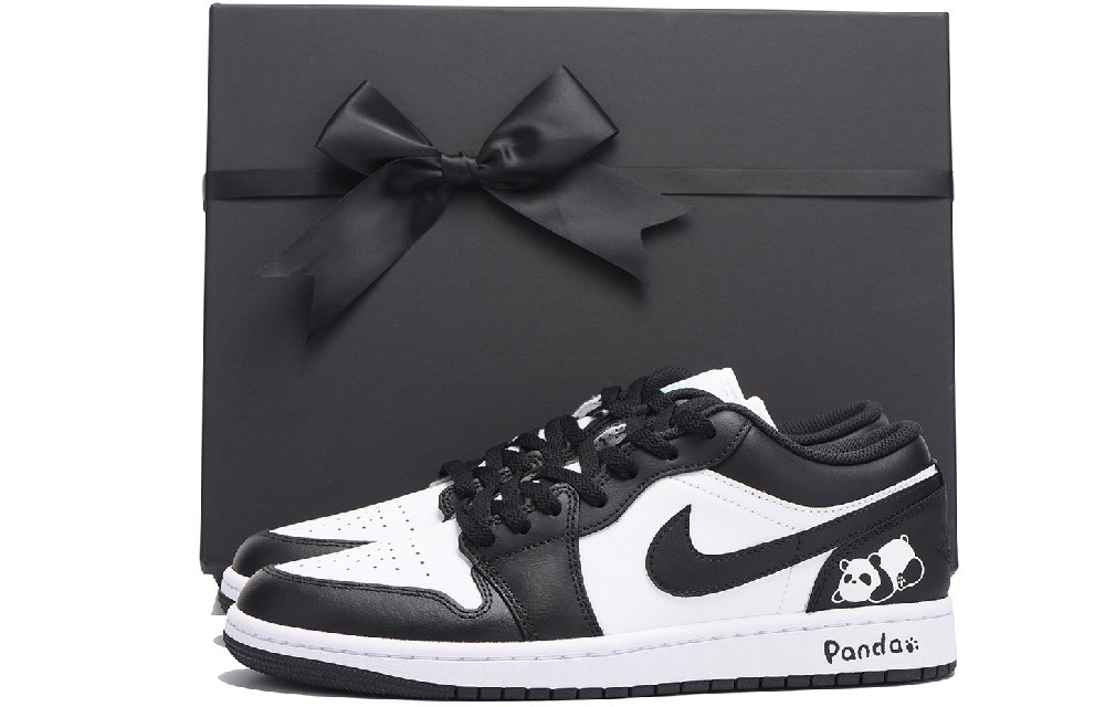Jordan Air Jordan 1 Slip-Resistant Coverage Balance Impact-Resistant Low-Top Vintage Basketball Shoes Men's Black White