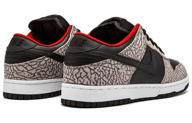 Nike Sb Dunk Low Supreme Black Cement 2002