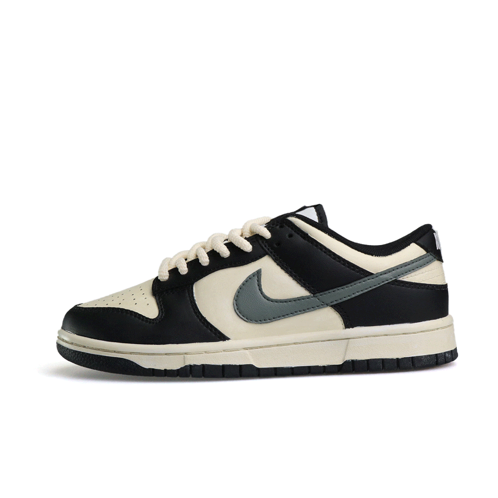 Nike Dunk Vintage Distressed, Blue Cat Artistry Abrasion Resistant Low Top Skateboard Shoes Unisex Black White