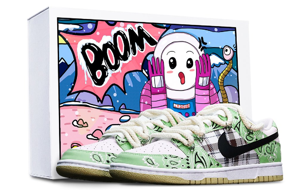 Nike Dunk Low Low-Top Skateboard Shoes Men's Black White Green