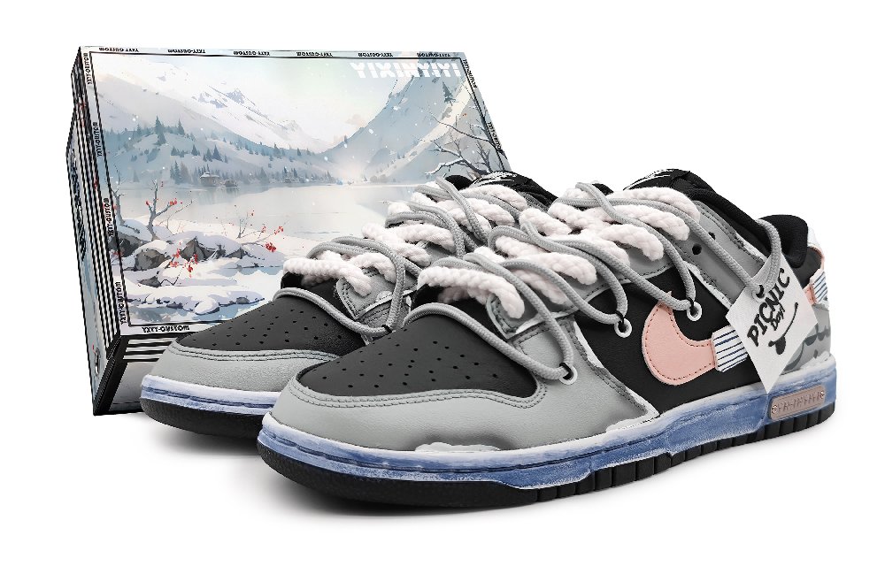 Nike Dunk Low-Top Skateboard Shoes GS Pink Black Gray