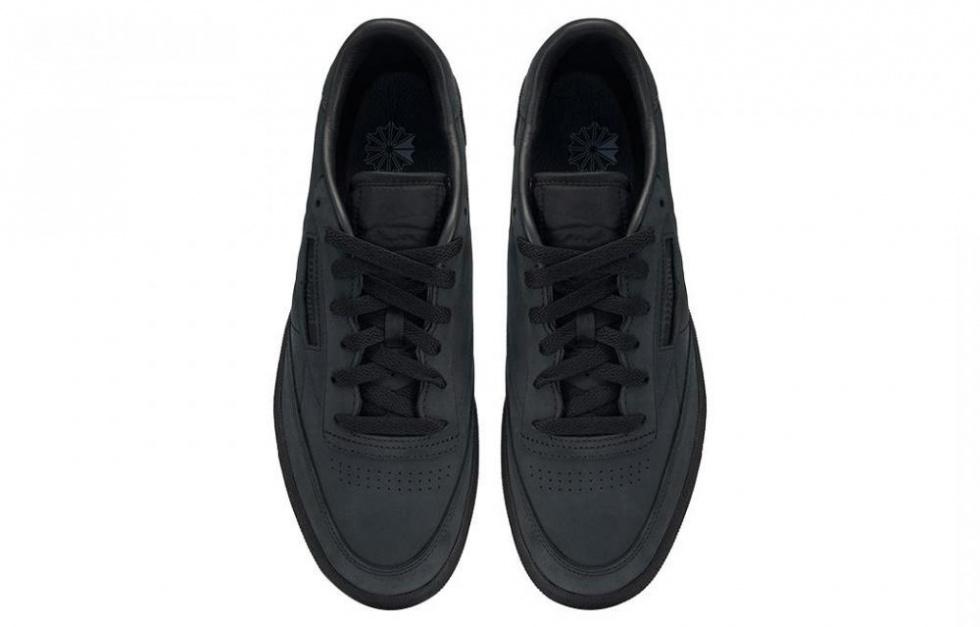 Club C JJJJound x Reebok 85 'Triple Black' купить в интернет-магазине Yoocart с быстрой доставкой по России.