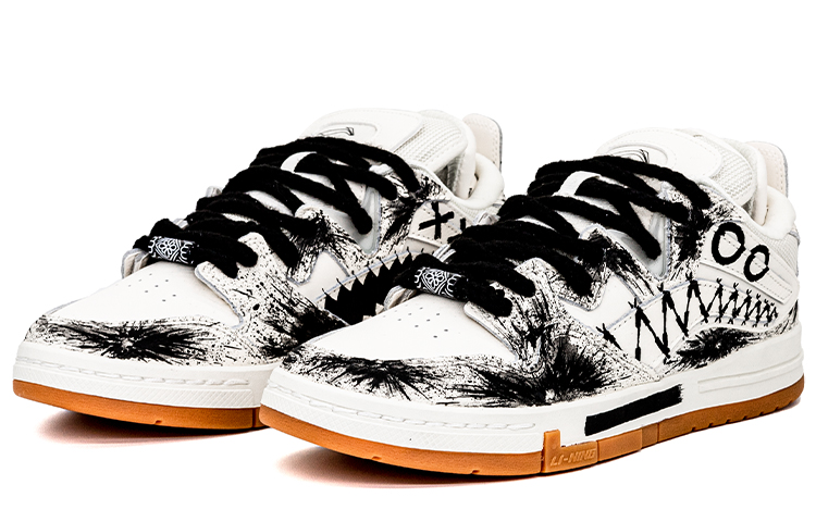 LINING Wei Wu PRO Skateboard Shoes Men Low-Top Black White купить в интернет-магазине Yoocart с быстрой доставкой по России.