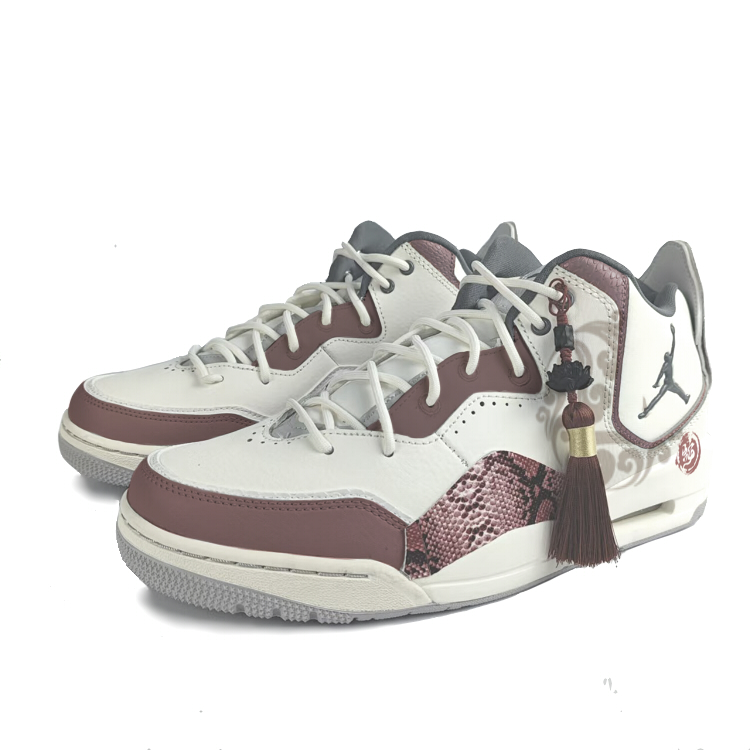 Jordan Courtside 23 Cushioned Slip-Resistant Mid-Top Vintage Basketball Shoes Men's Red White Gray купить в интернет-магазине Yoocart с быстрой доставкой по России.