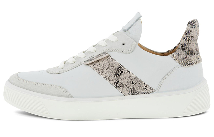 Ecco Street Tray Stylish Skateboarding Shoes Women's White