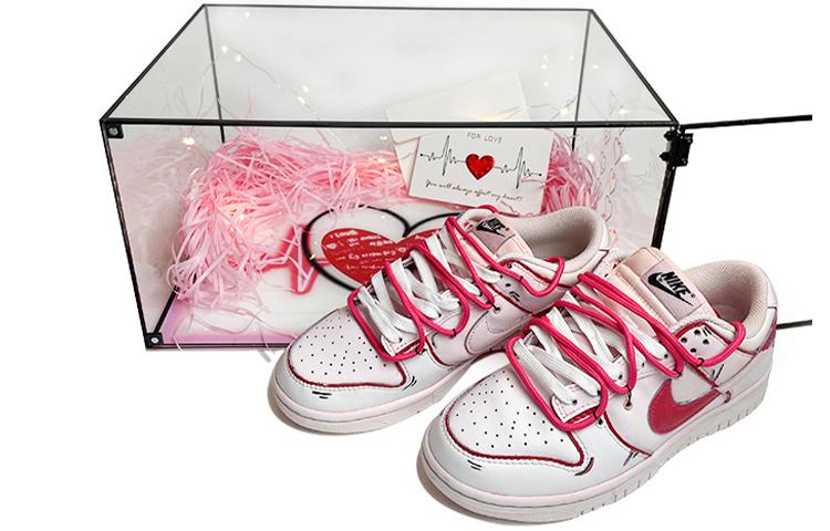 Nike Dunk Skateboard Shoes Women's Low-Top Pink