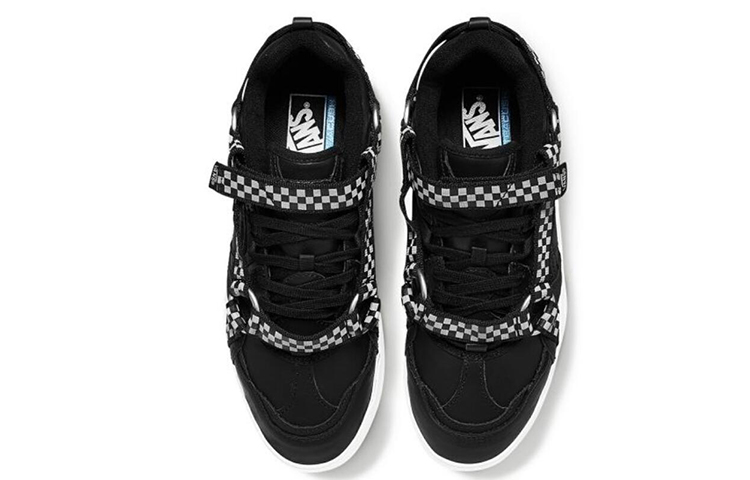 Vans Varix Wc Straps Black купить в интернет-магазине Yoocart с быстрой доставкой по России.