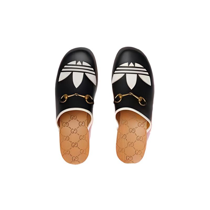 GUCCI Adidas X GUCCI Leather Clog Women's купить в интернет-магазине Yoocart с быстрой доставкой по России.
