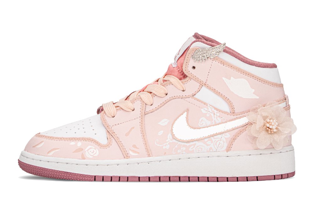 Jordan Air Jordan 1 Vintage Basketball Shoes Women's Mid Top White/Pink