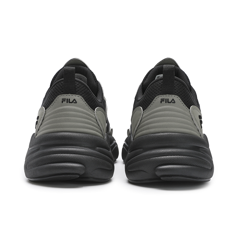 FILA Mars 2 Slip Resistant, Abrasion Resistant, Breathable Coverage Low Top Running Shoes Men's Black Green
