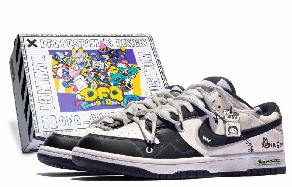 Nike Dunk Anti Slip Wear Resistant Low Top Skateboard Shoes Men's Beige White Black