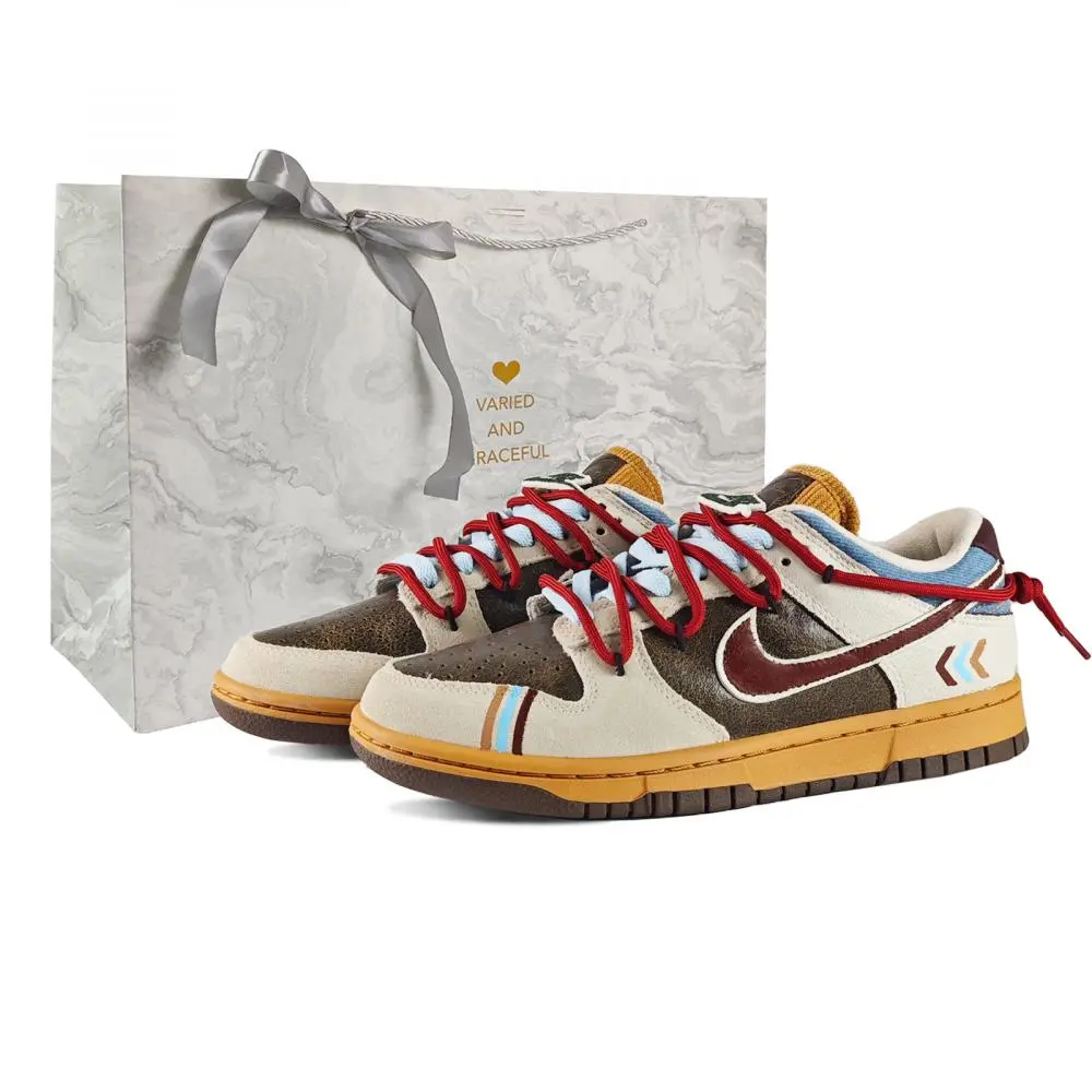 Nike Dunk Abrasion Resistant Low top Skateboard Shoes Unisex Beige Brown