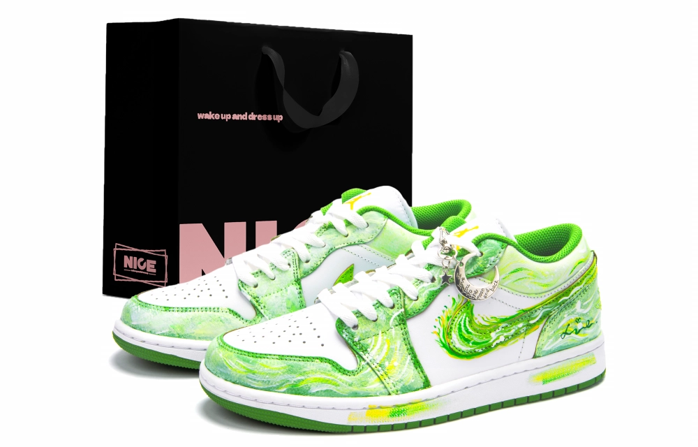 Nike Dunk Abrasion Resistant Low top Skateboard Shoes Unisex Green
