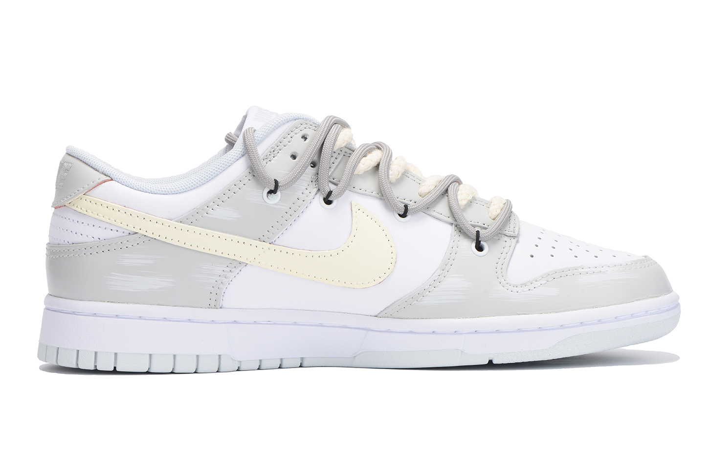Nike Dunk Coverage Slip Resistant Low Top Skateboard Shoes Unisex Gray купить в интернет-магазине Yoocart с быстрой доставкой по России.
