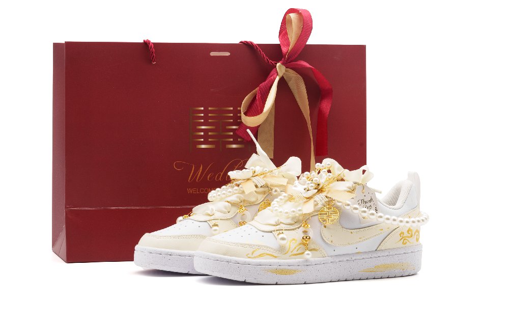 Nike Court Borough Cushioning, Wear Resistant Low Top Skateboard Shoes Women's Ecru Gold