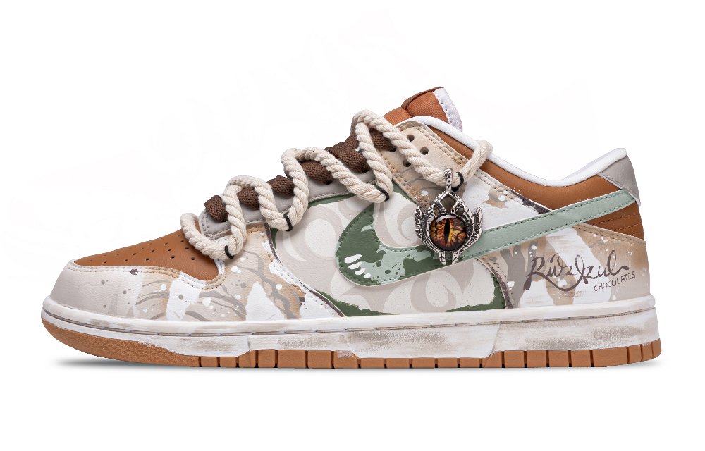 Nike Dunk Low Top Skateboard Shoes Men's White Gray Brown