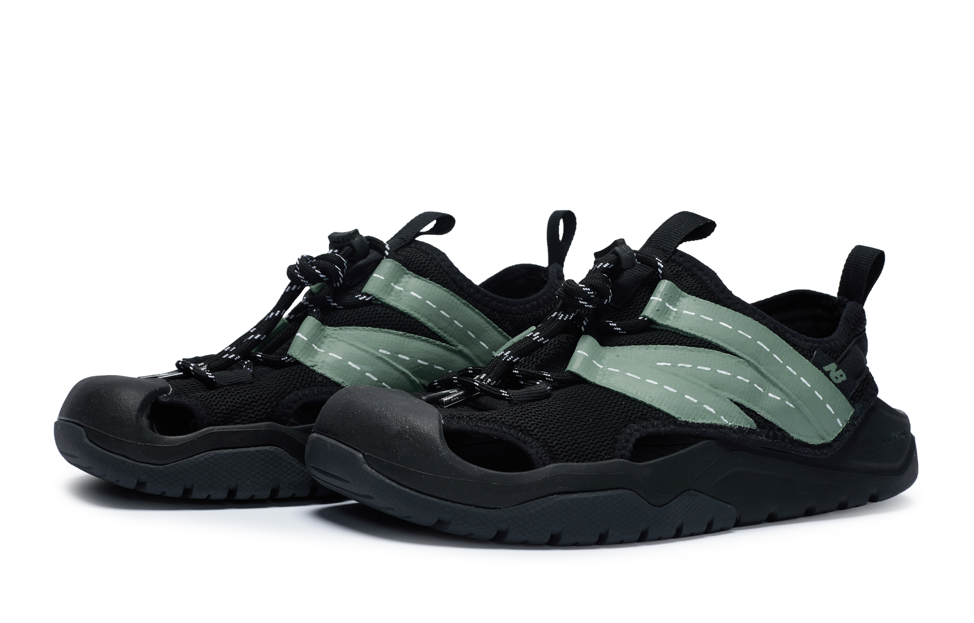 New Balance River Trekking Shoes Unisex Green купить в интернет-магазине Yoocart с быстрой доставкой по России.