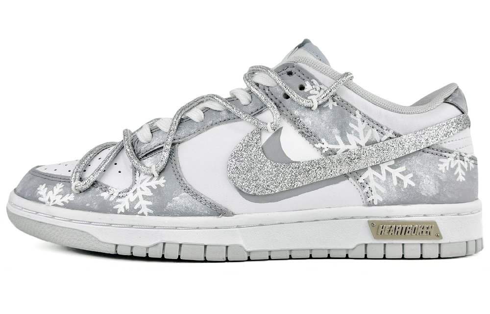 Nike Dunk Skateboard Shoes Women's Low-Top Gray White