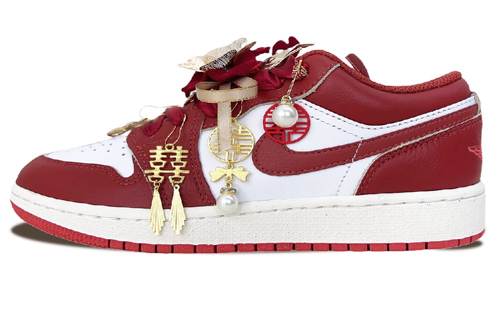 Jordan Air Jordan 1 Low Top Vintage Basketball Shoes Women's Red