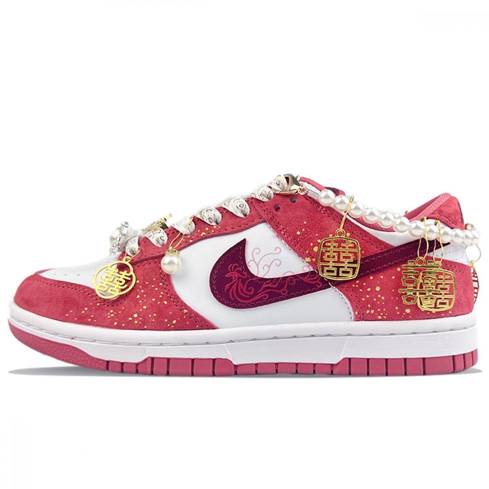 Nike Dunk Slip-Resistant Impact Resistance Wear-Resistant Low-Top Skateboard Shoes Women's White Pink