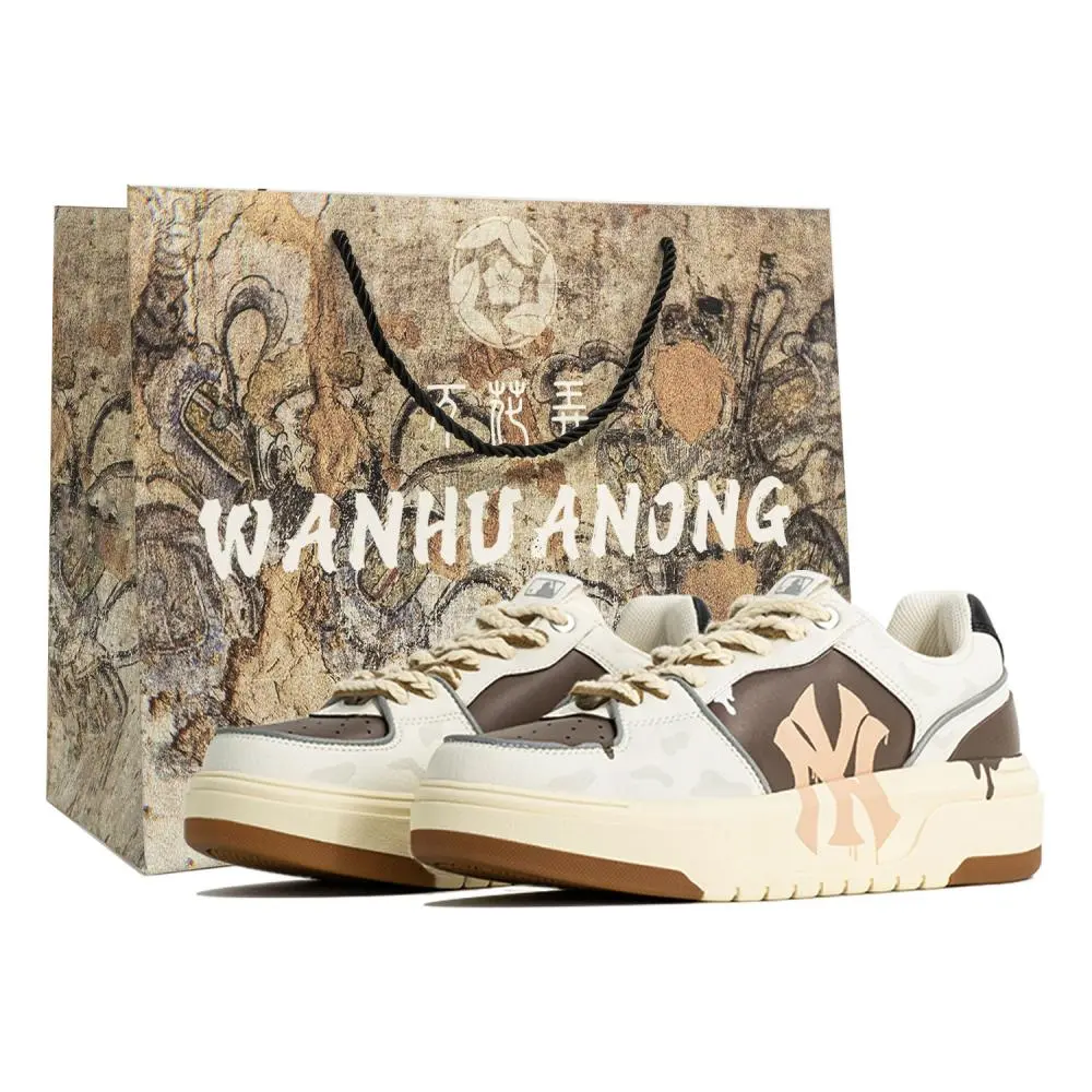 MLB Chunky Liner Wan Hua Nong, Milk Coffee, Shopping Bag Abrasion Resistant Low top Skateboard Shoes Unisex White Brown