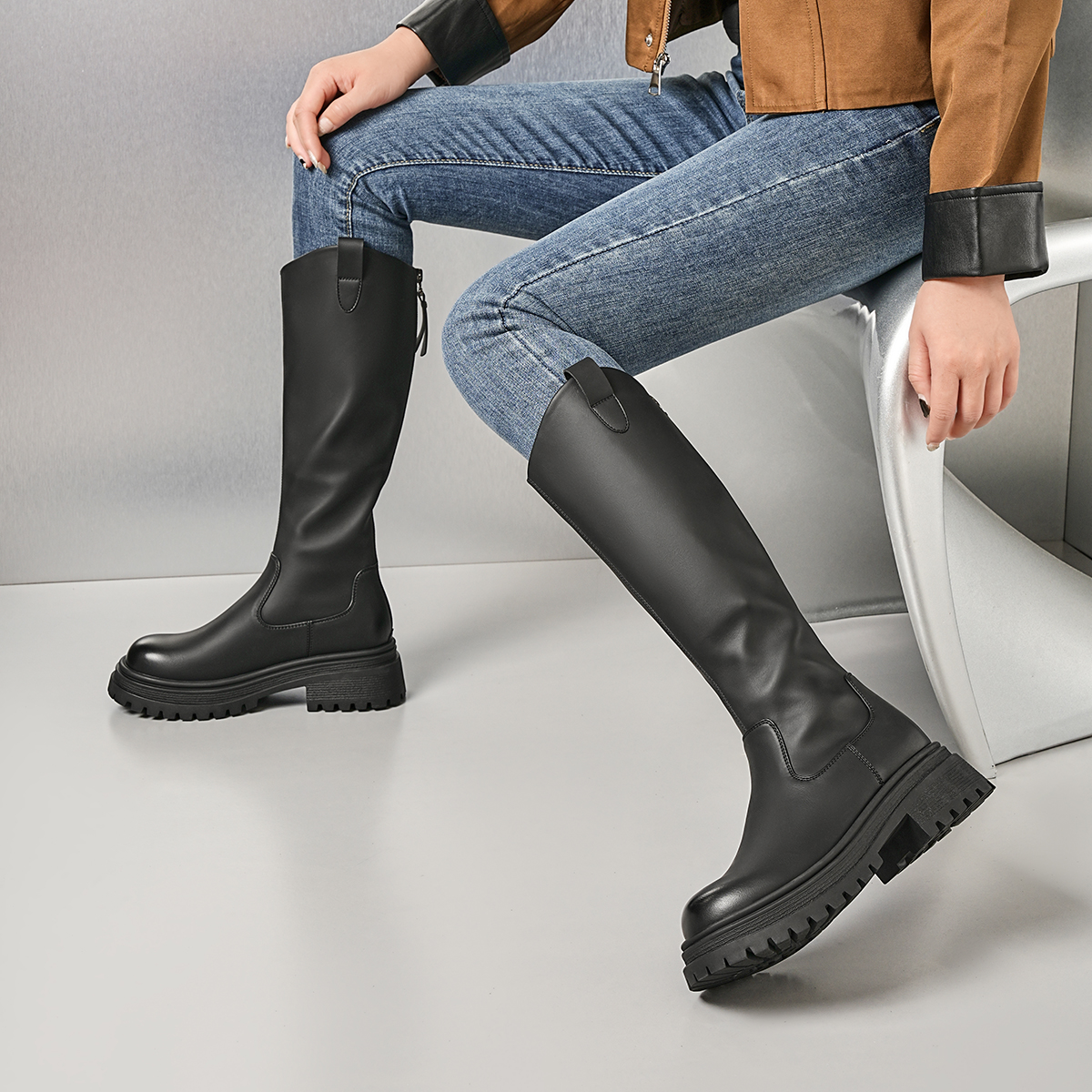 EBLAN Knee-high Boots Women's Black купить в интернет-магазине Yoocart с быстрой доставкой по России.