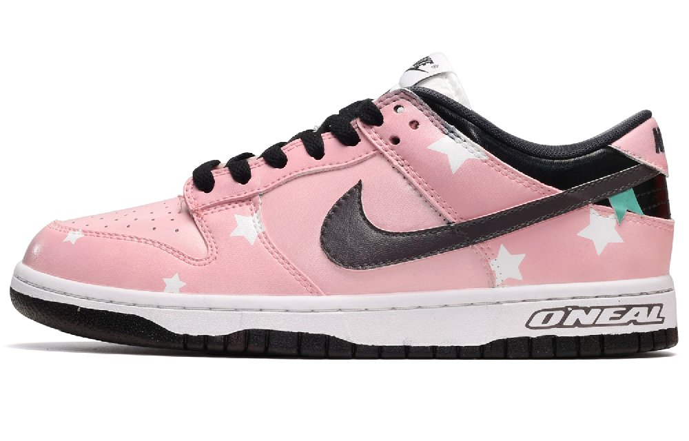 Nike Dunk Low-Top Skateboard Shoes Women's Black White Pink