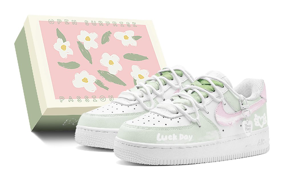 Nike Air Force 1 Air Force 1 Lucky Heart Refreshing Slip-Resistant Low-Top Skateboard Shoes Women's Pink Green