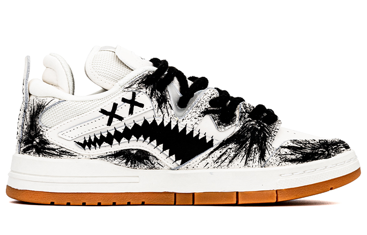 LINING Wei Wu PRO Skateboard Shoes Men Low-Top Black White купить в интернет-магазине Yoocart с быстрой доставкой по России.