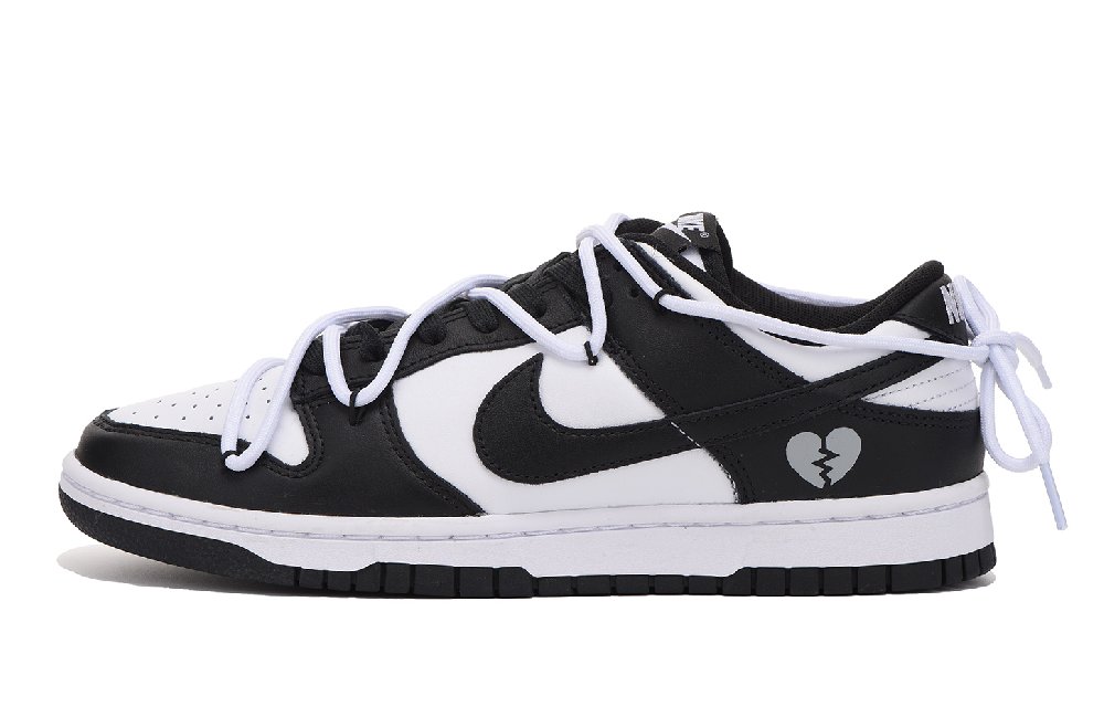 Nike Dunk Low Low-Top Skateboard Shoes GS Black White