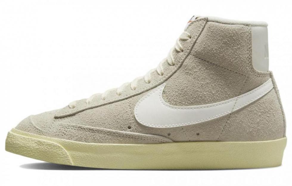Nike Blazer Mid 77 Vintage Light Bone Alabaster Women's