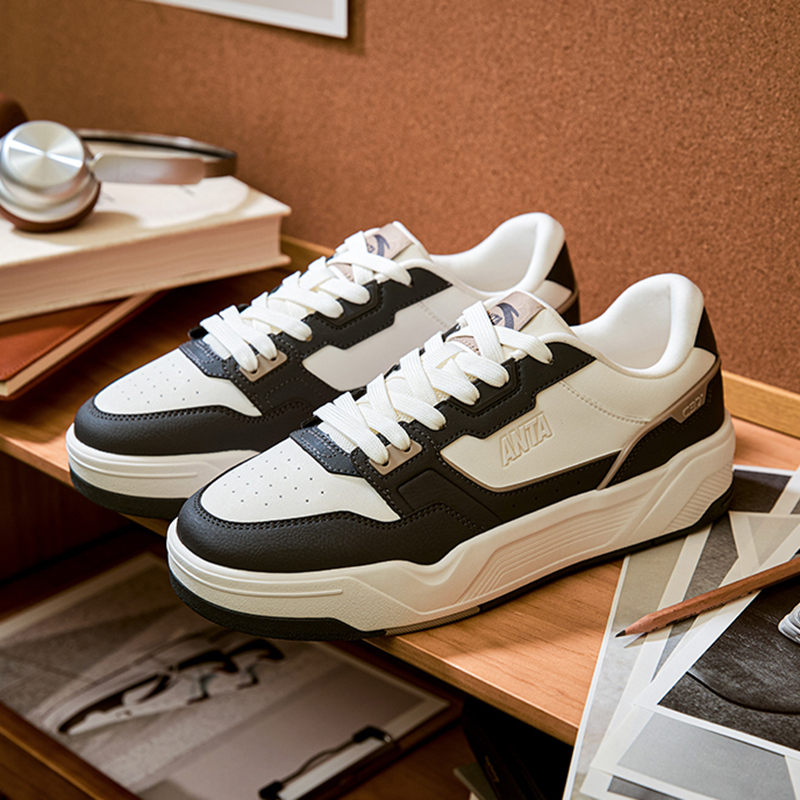 Anta C37 Series Abrasion Resistant Height Increasing Low Top Skateboard Shoes Men's White Black купить в интернет-магазине Yoocart с быстрой доставкой по России.