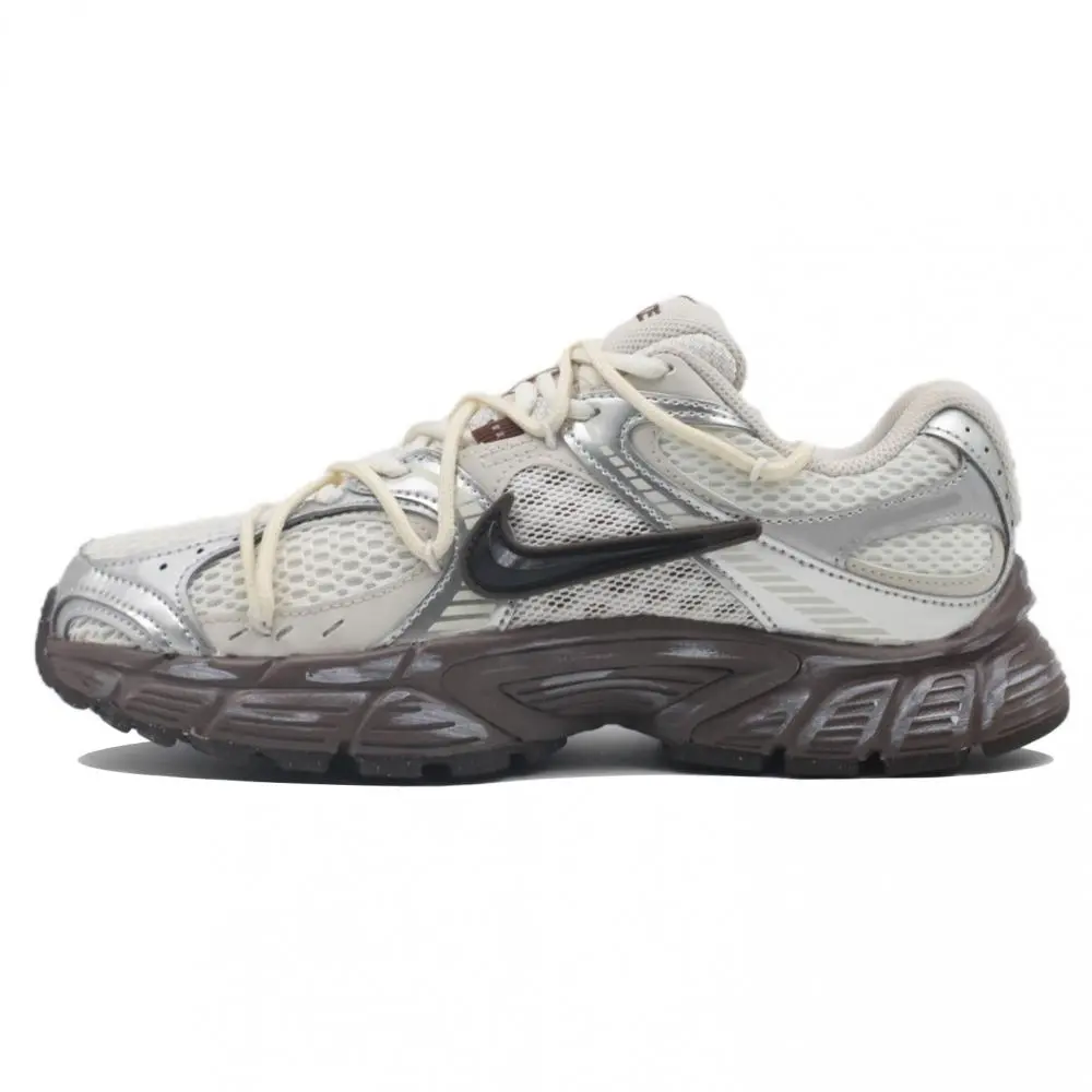 Nike V5 RNR Cushioning, Wear Resistant Low top Casual Running Shoes Unisex Beige Silver Brown