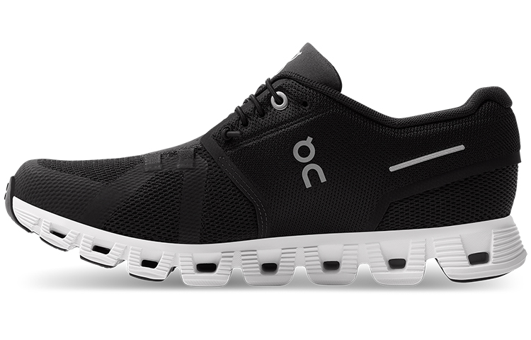 On Running Cloud 5 Black White Women's