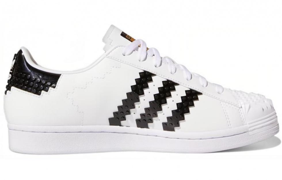 Adidas Lego X Superstar 'Base Plates' купить в интернет-магазине Yoocart с быстрой доставкой по России.