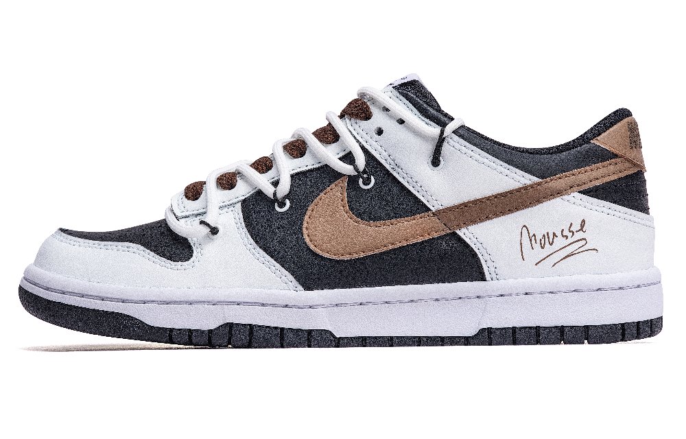 Nike Dunk Low Low-Top Skateboard Shoes GS Black Brown