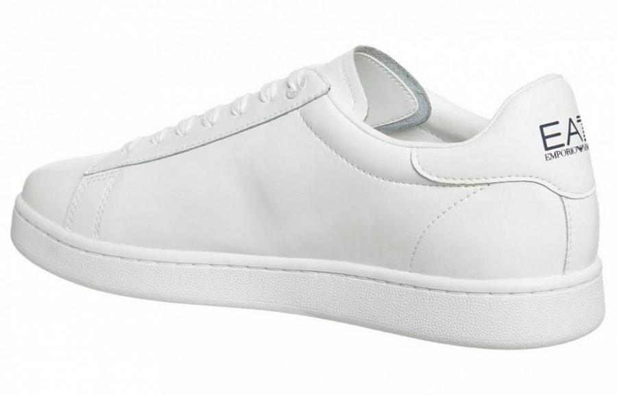 Ea7 EMPORIO ARMANI Logo Embossed Classic Cc Sneakers купить в интернет-магазине Yoocart с быстрой доставкой по России.