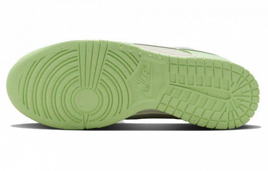 Nike Dunk Low Se Next Nature Sea Glass Women's купить в интернет-магазине Yoocart с быстрой доставкой по России.