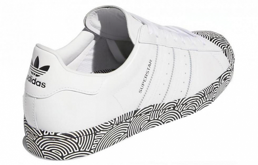 Adidas Superstar Hiroko Takahashi White купить в интернет-магазине Yoocart с быстрой доставкой по России.